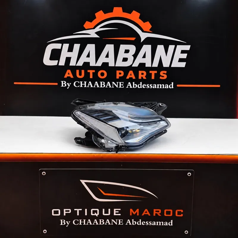 Phare avant droite Maserati Quattroporte VI M156 phase 2 (2016–2020) — Bi-Xénon