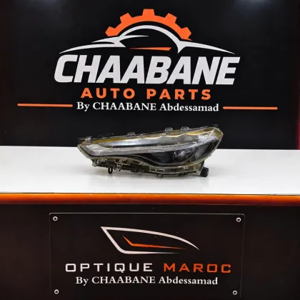 Phare avant droite Toyota Corolla Cross I (2022–2025) — LED