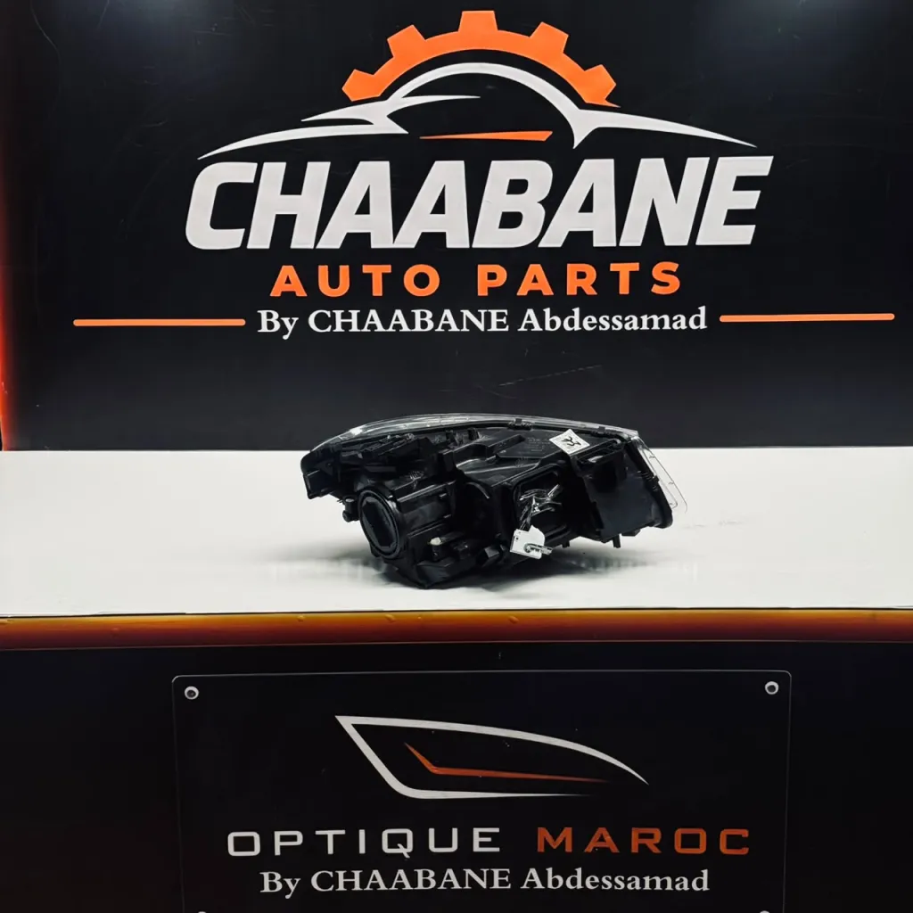 Phare avant droite Mercedes Classe CLA C117 (2013–2016) — LED