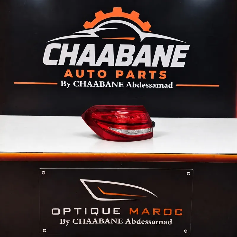 Feu arrière droite Mercedes Classe C W205 (2015–2018) — LED